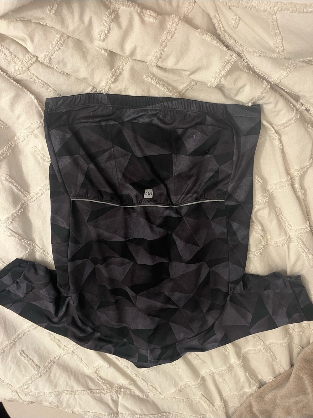 MEC Men's Black and Charcoal Geometric Cycling Jersey